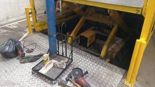 Reparación de plataforma hidráulica 2.5 tn en importante panificadora